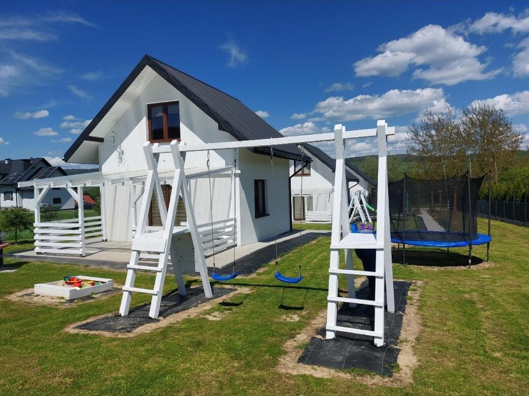 Villa Domek Pod Holica Bieszczady Ustrzyki Dolne Exterior foto