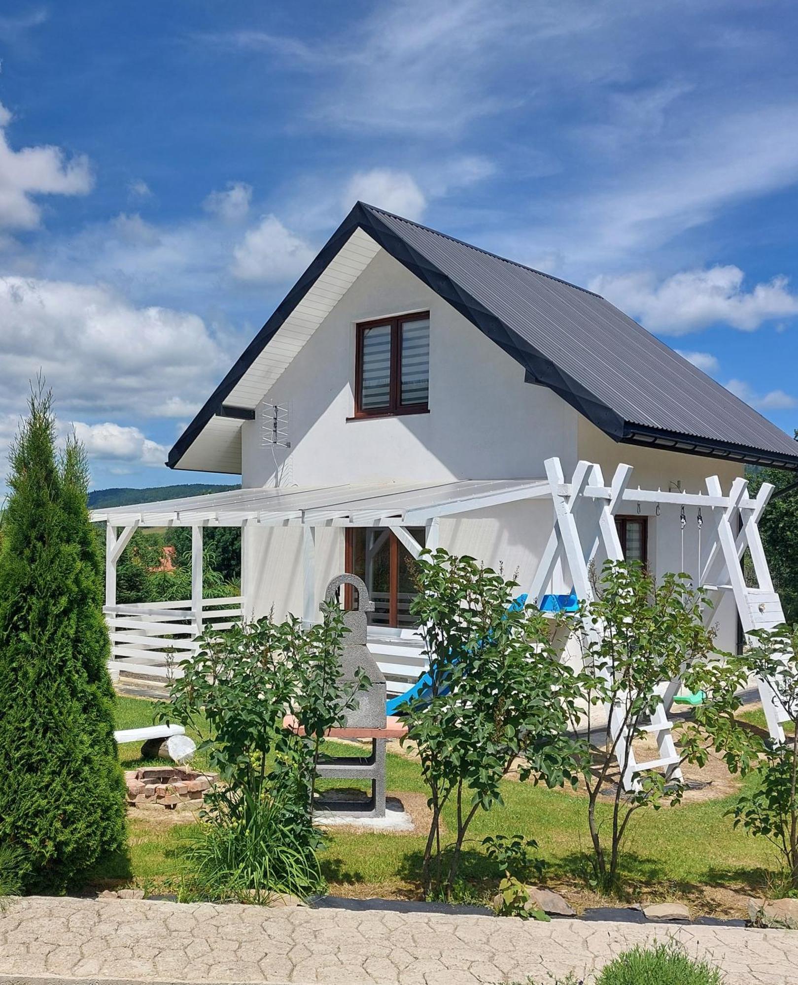 Villa Domek Pod Holica Bieszczady Ustrzyki Dolne Exterior foto